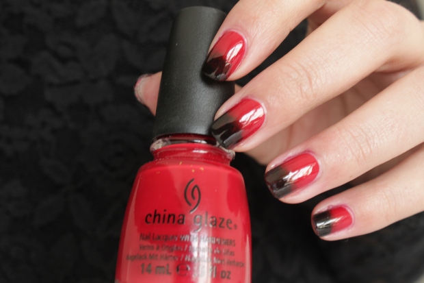 Dégradé rouge et noir + China Glaze 010